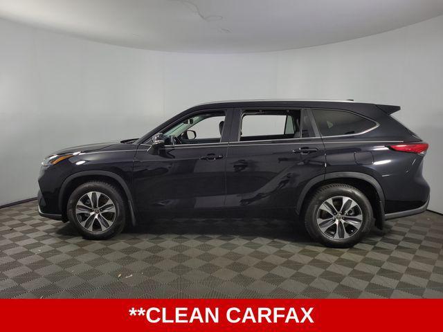 used 2023 Toyota Highlander Hybrid car, priced at $37,243