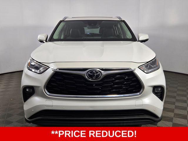used 2023 Toyota Highlander car, priced at $42,646