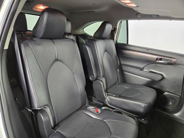 used 2023 Toyota Highlander car, priced at $42,646