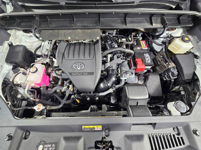 used 2023 Toyota Highlander car, priced at $42,646