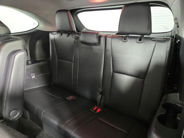 used 2023 Toyota Highlander car, priced at $42,646