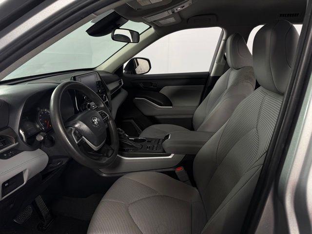 used 2022 Toyota Highlander car, priced at $33,600