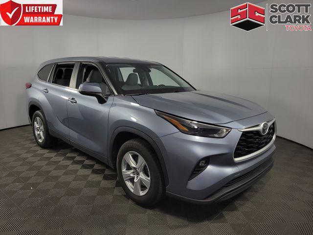 used 2023 Toyota Highlander car, priced at $28,262