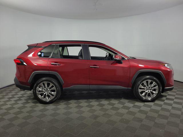 used 2020 Toyota RAV4 car, priced at $30,724