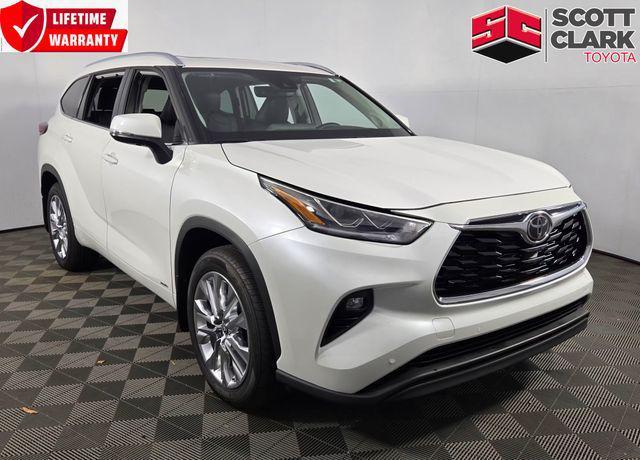 used 2025 Toyota Highlander Hybrid car, priced at $50,075
