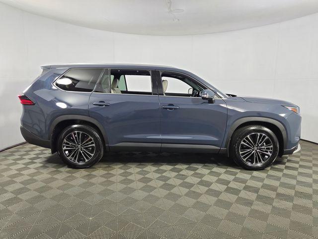 used 2025 Toyota Grand Highlander Hybrid car, priced at $58,498