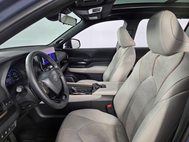 used 2025 Toyota Grand Highlander Hybrid car, priced at $58,498