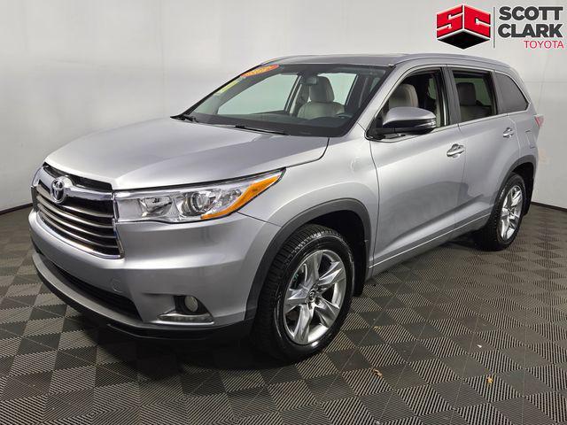 used 2016 Toyota Highlander car, priced at $16,469
