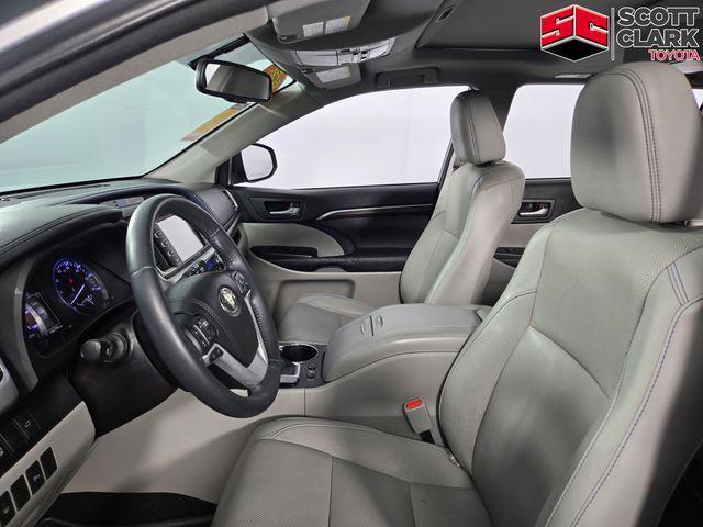 used 2016 Toyota Highlander car, priced at $16,469