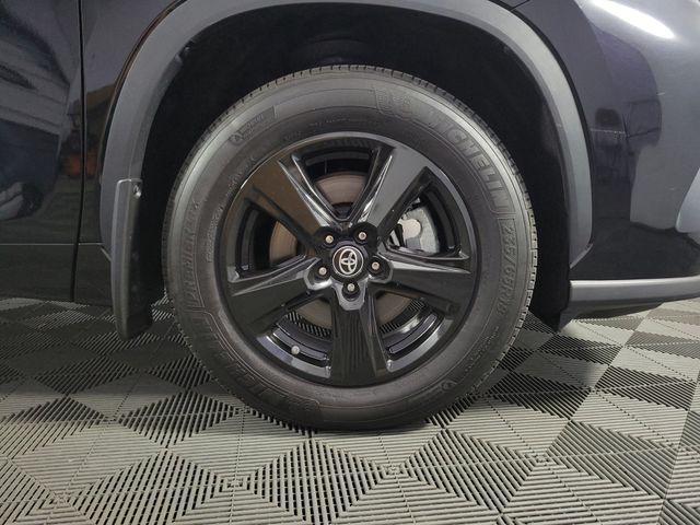 used 2024 Toyota Highlander car, priced at $38,604