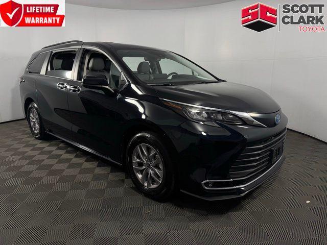 used 2024 Toyota Sienna car, priced at $37,133