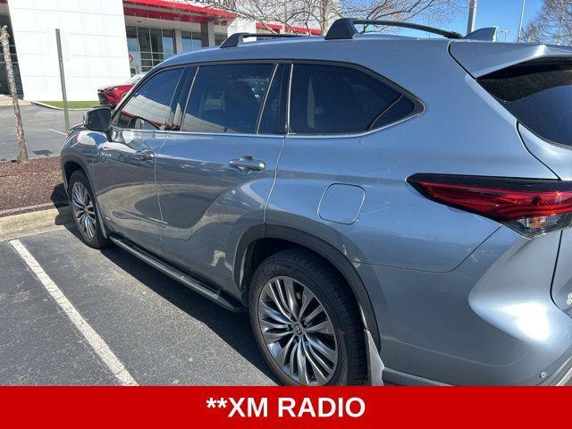 used 2021 Toyota Highlander Hybrid car, priced at $40,964