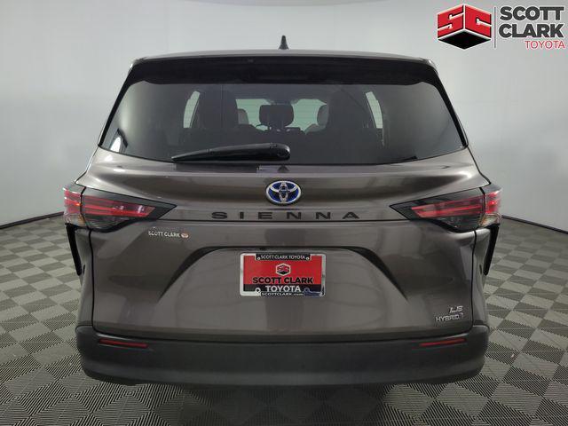 used 2021 Toyota Sienna car, priced at $27,686
