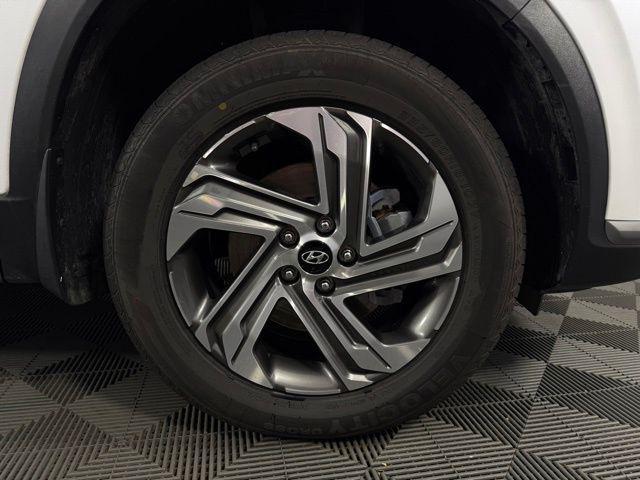used 2021 Hyundai Santa Fe car, priced at $18,280