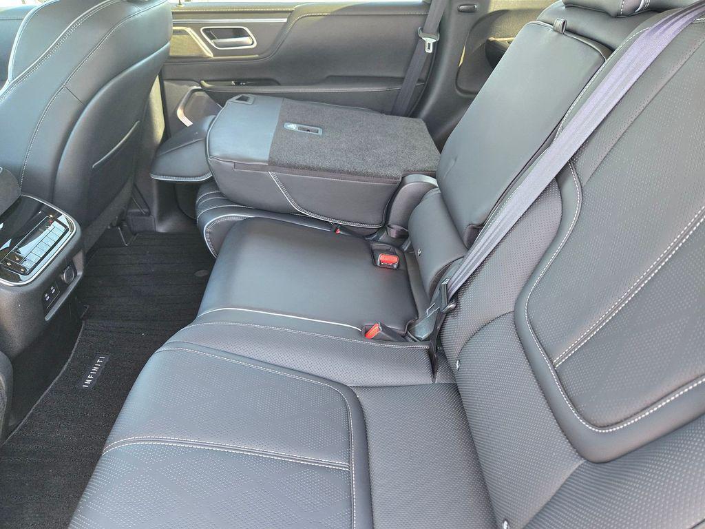 used 2025 INFINITI QX80 car, priced at $82,500