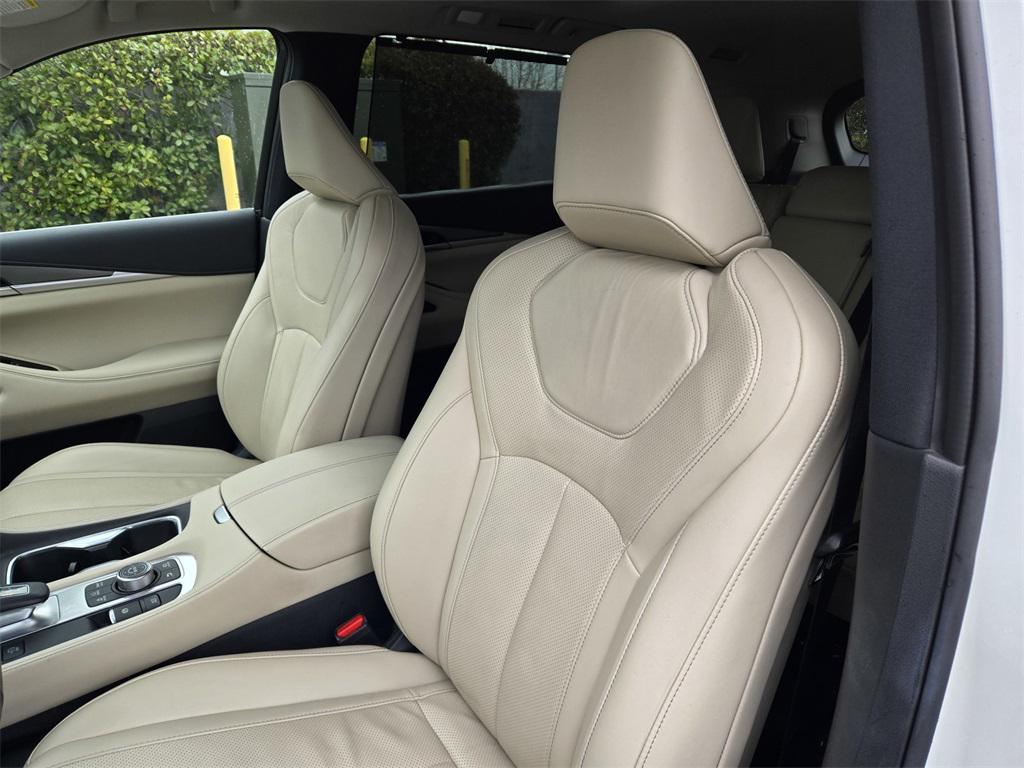 used 2023 INFINITI QX60 car, priced at $38,900