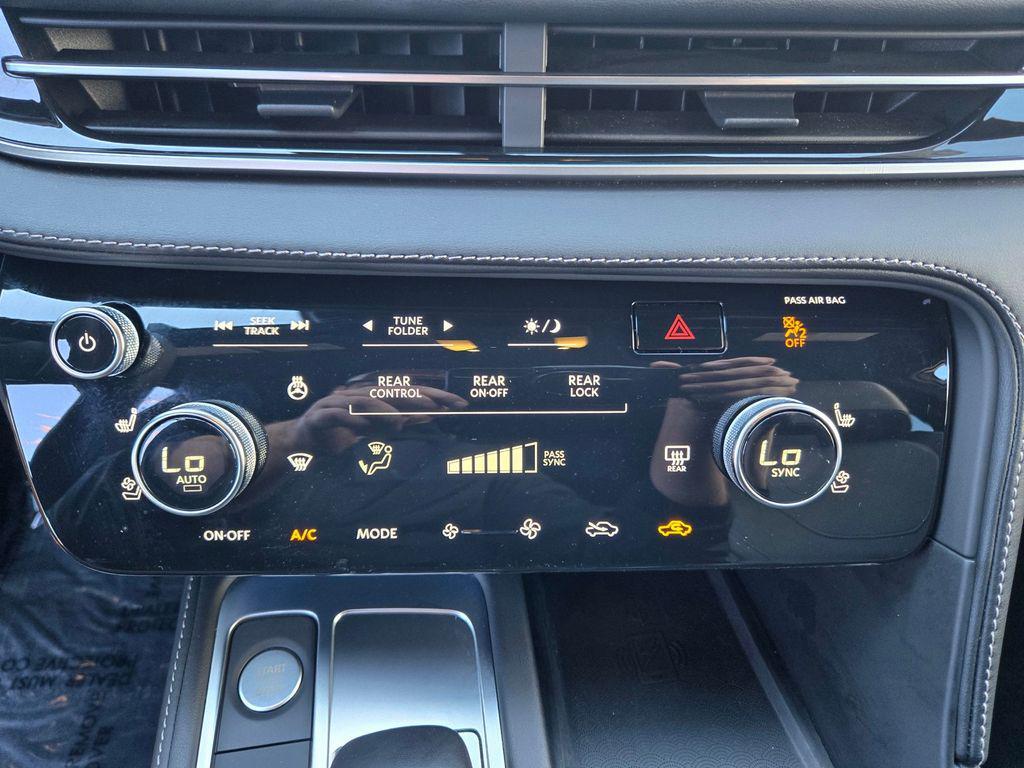 used 2025 INFINITI QX60 car, priced at $46,900