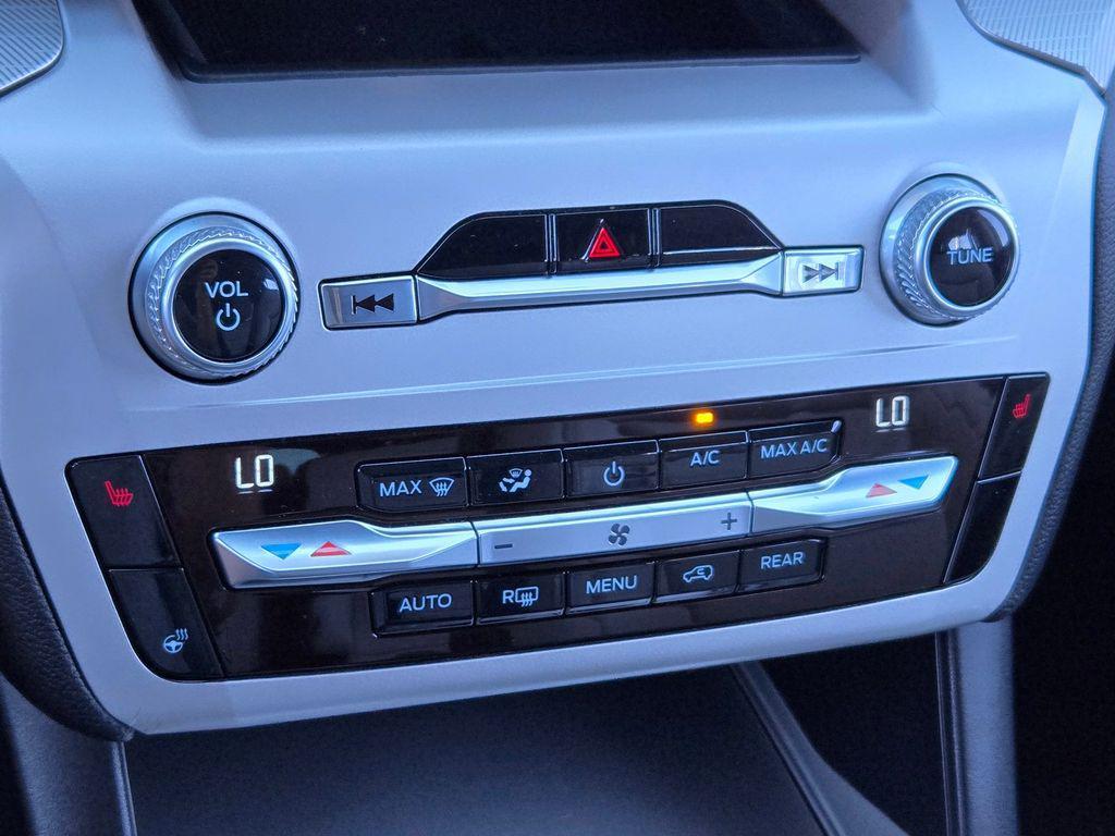 used 2021 Ford Explorer car, priced at $28,900