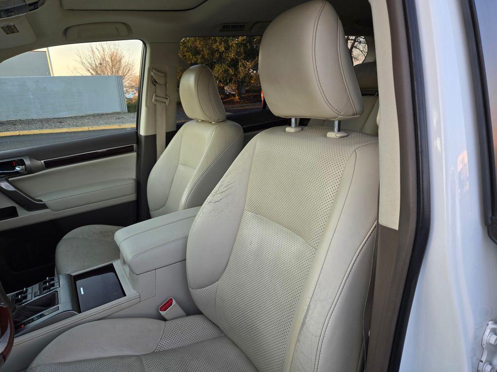 used 2016 Lexus GX 460 car, priced at $27,900