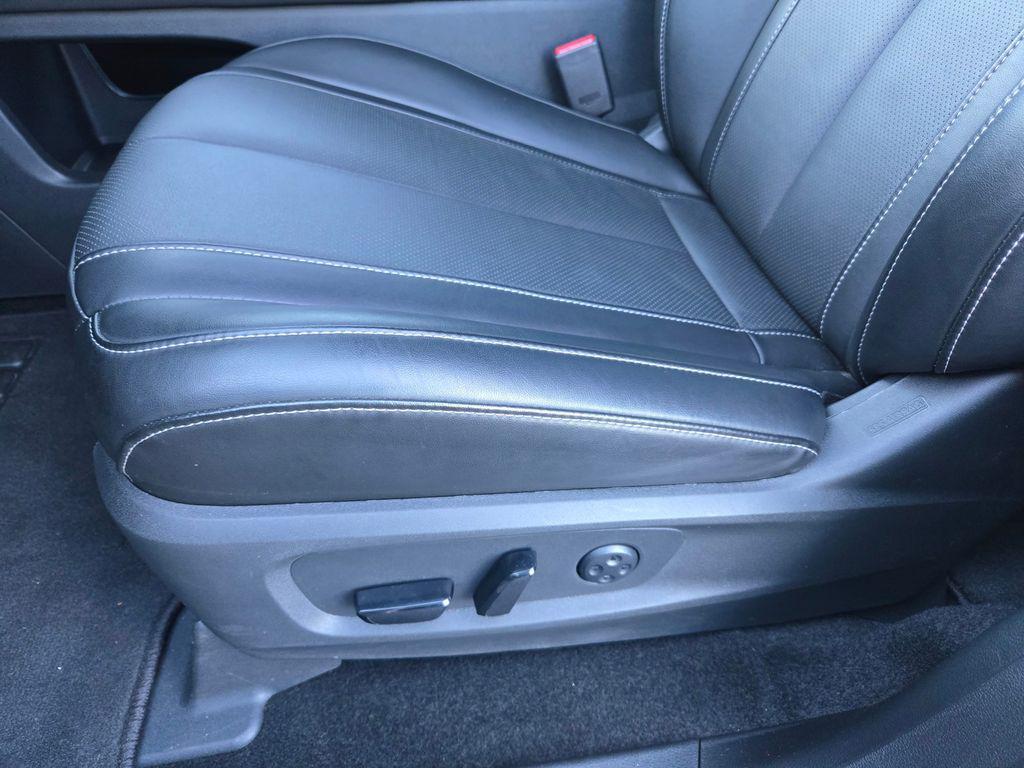 used 2025 INFINITI QX60 car, priced at $48,900