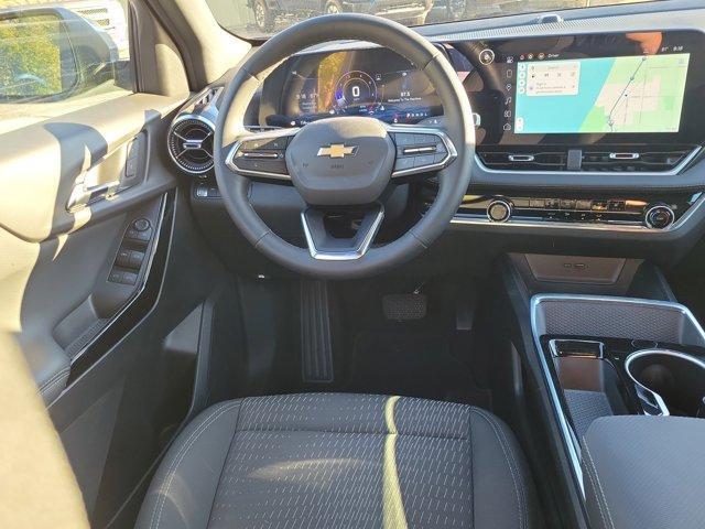 used 2025 Chevrolet Equinox car, priced at $32,900