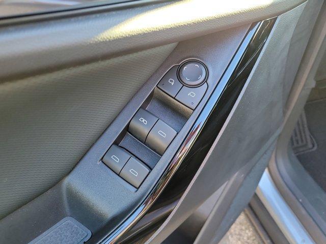 used 2025 Chevrolet Equinox car, priced at $32,900