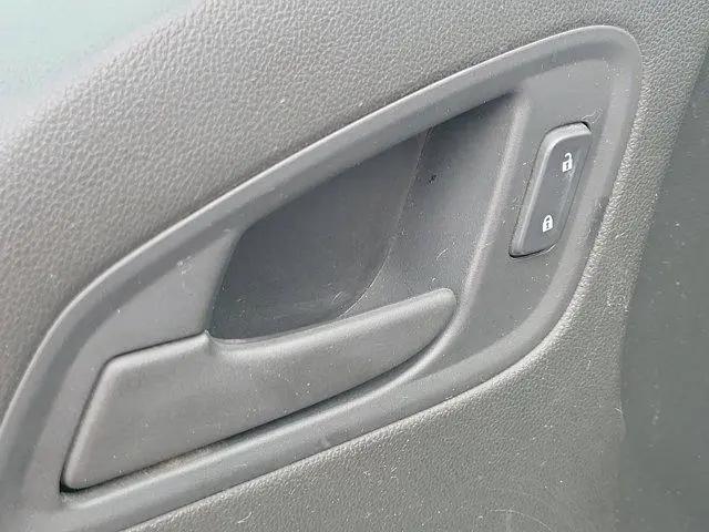 used 2015 Chevrolet Colorado car, priced at $13,900