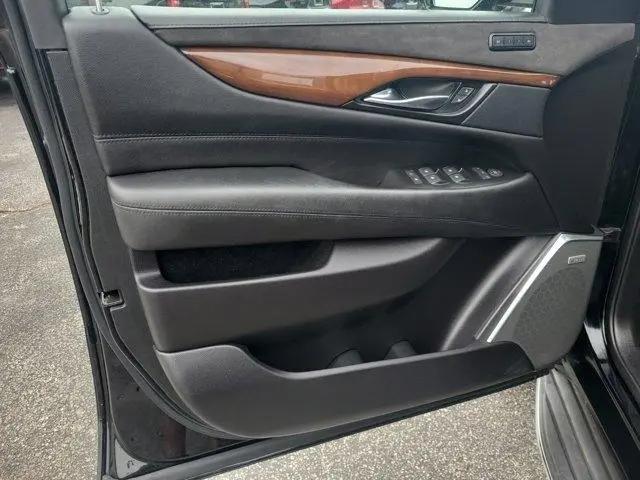 used 2020 Cadillac Escalade car, priced at $34,975
