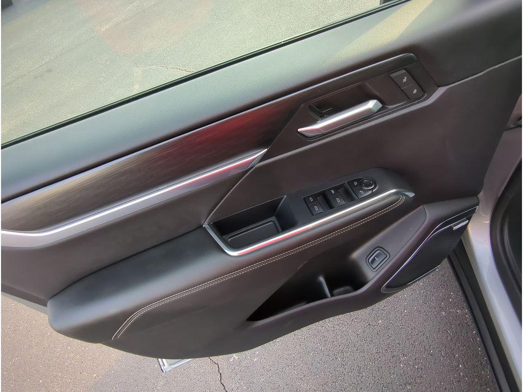 used 2025 GMC Acadia car, priced at $35,550