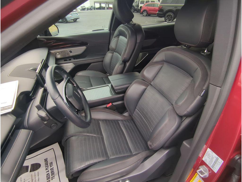 used 2024 Lincoln Nautilus car, priced at $52,575