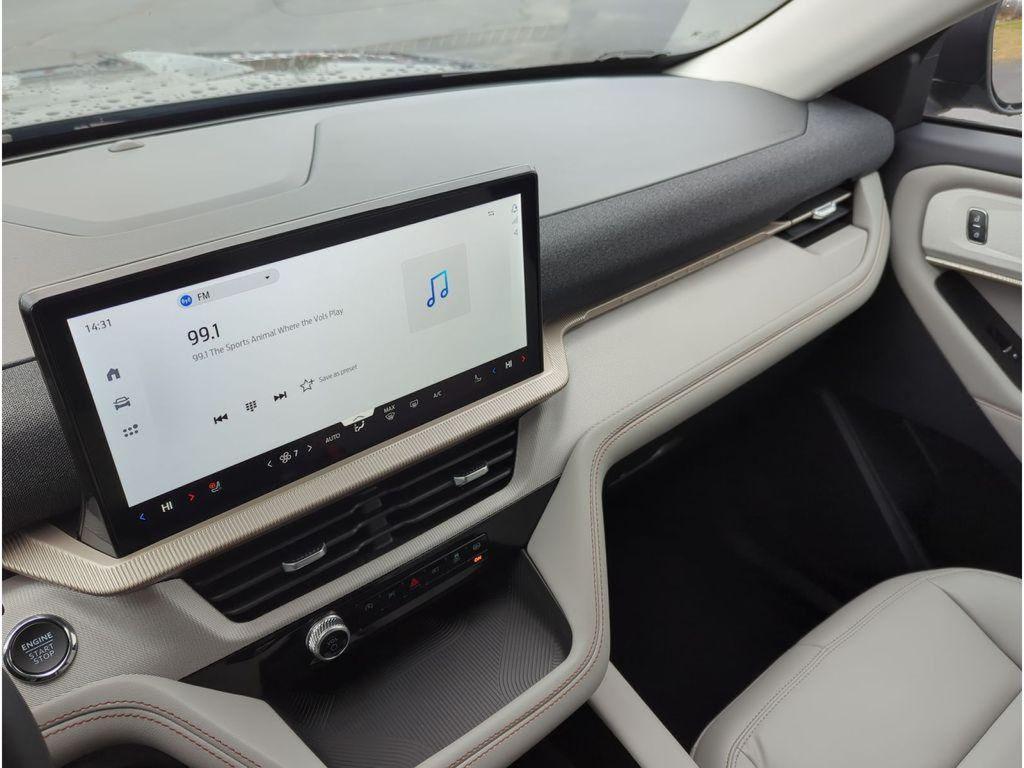 new 2026 Ford Explorer car, priced at $39,325