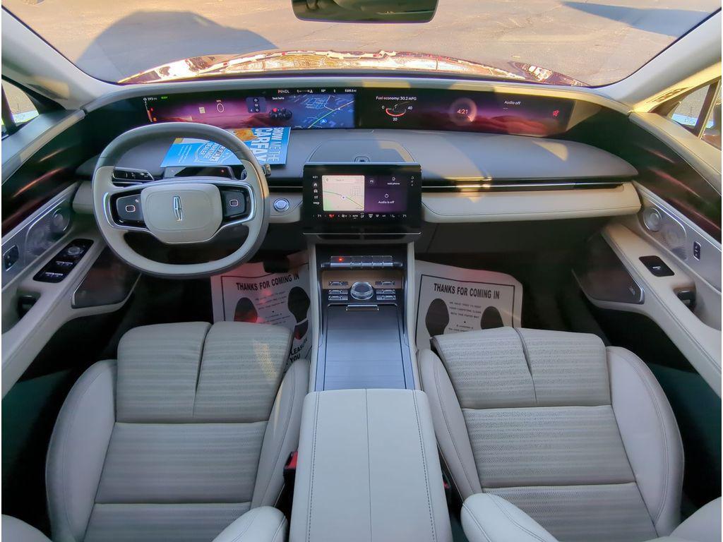 used 2025 Lincoln Nautilus car, priced at $60,675