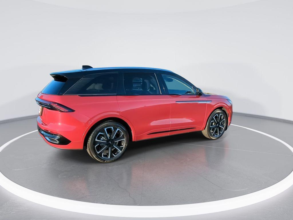 used 2025 Lincoln Nautilus car, priced at $60,675