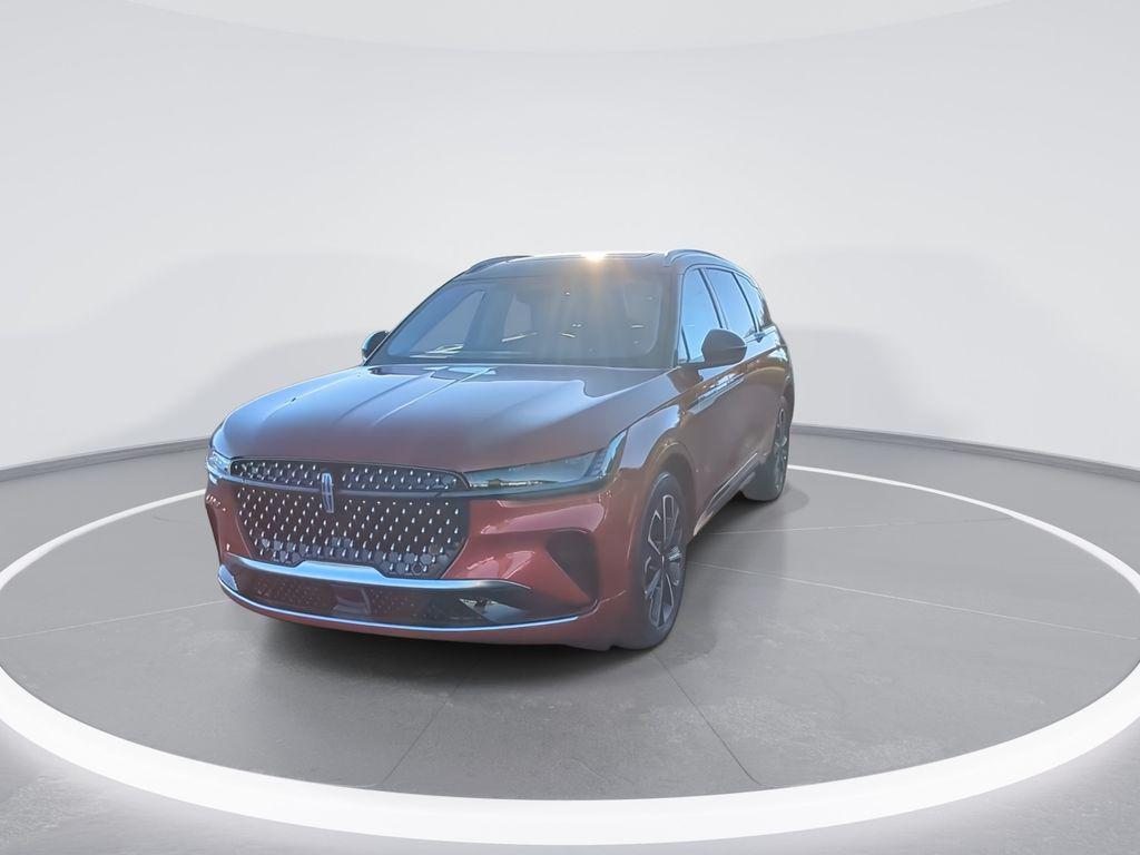 used 2025 Lincoln Nautilus car, priced at $60,675