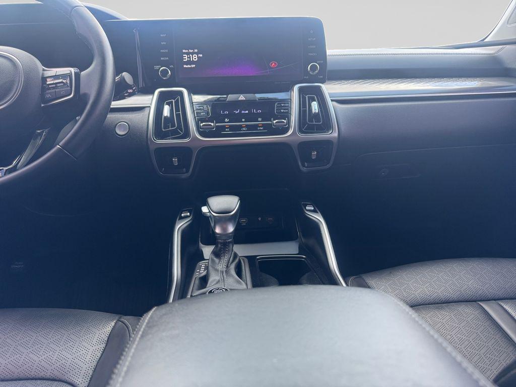 used 2023 Kia Sorento car, priced at $28,750