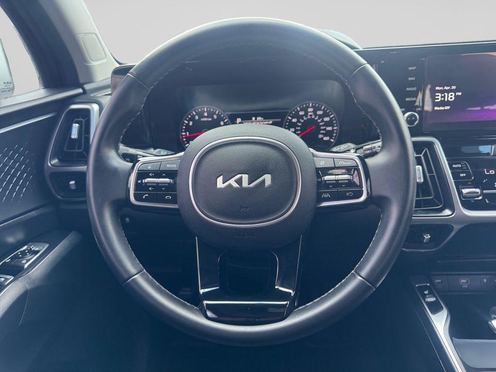 used 2023 Kia Sorento car, priced at $28,750