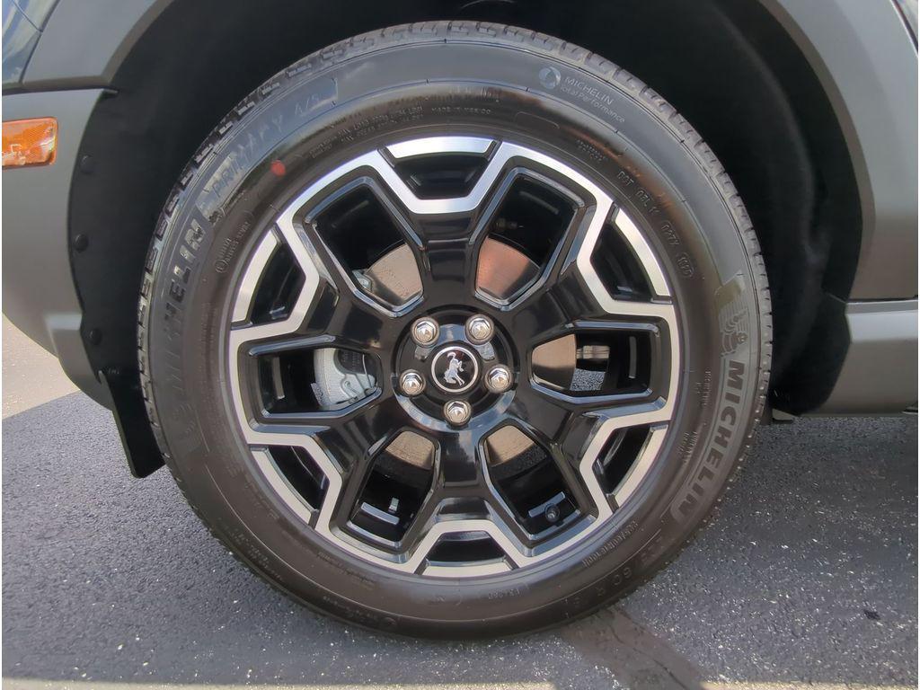 new 2025 Ford Bronco Sport car, priced at $34,735