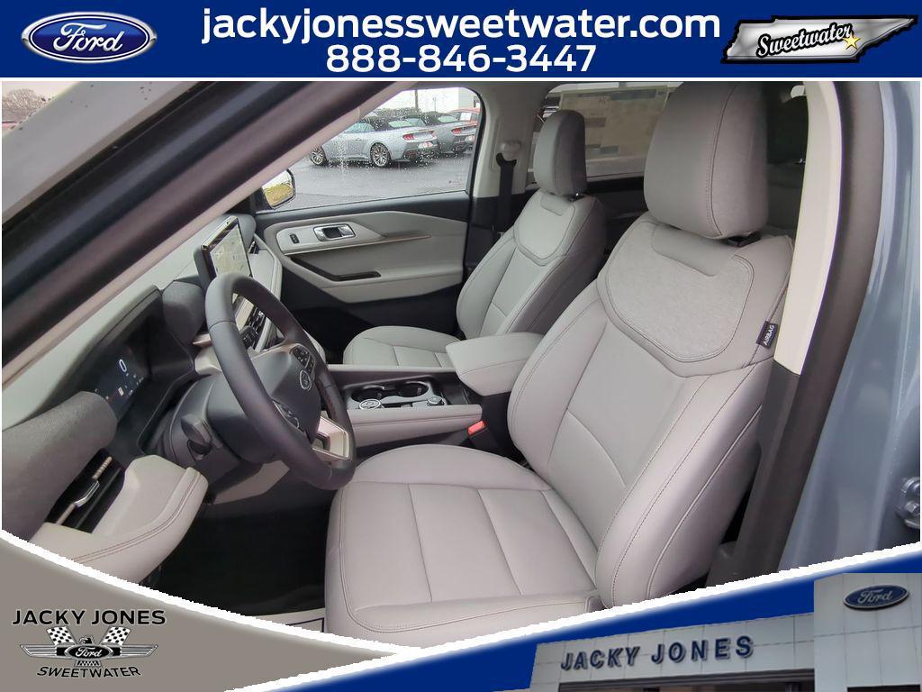 new 2025 Ford Explorer car, priced at $43,345