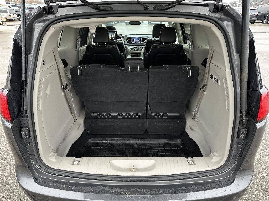 used 2019 Chrysler Pacifica car, priced at $11,585