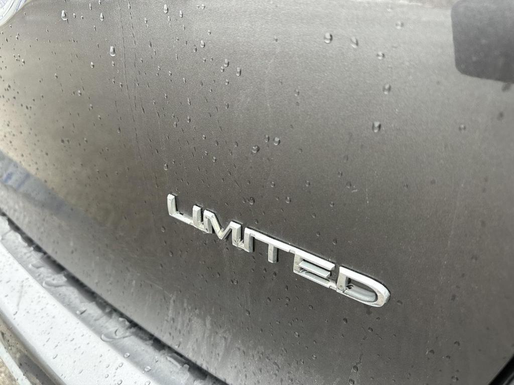 used 2019 Chrysler Pacifica car, priced at $11,585