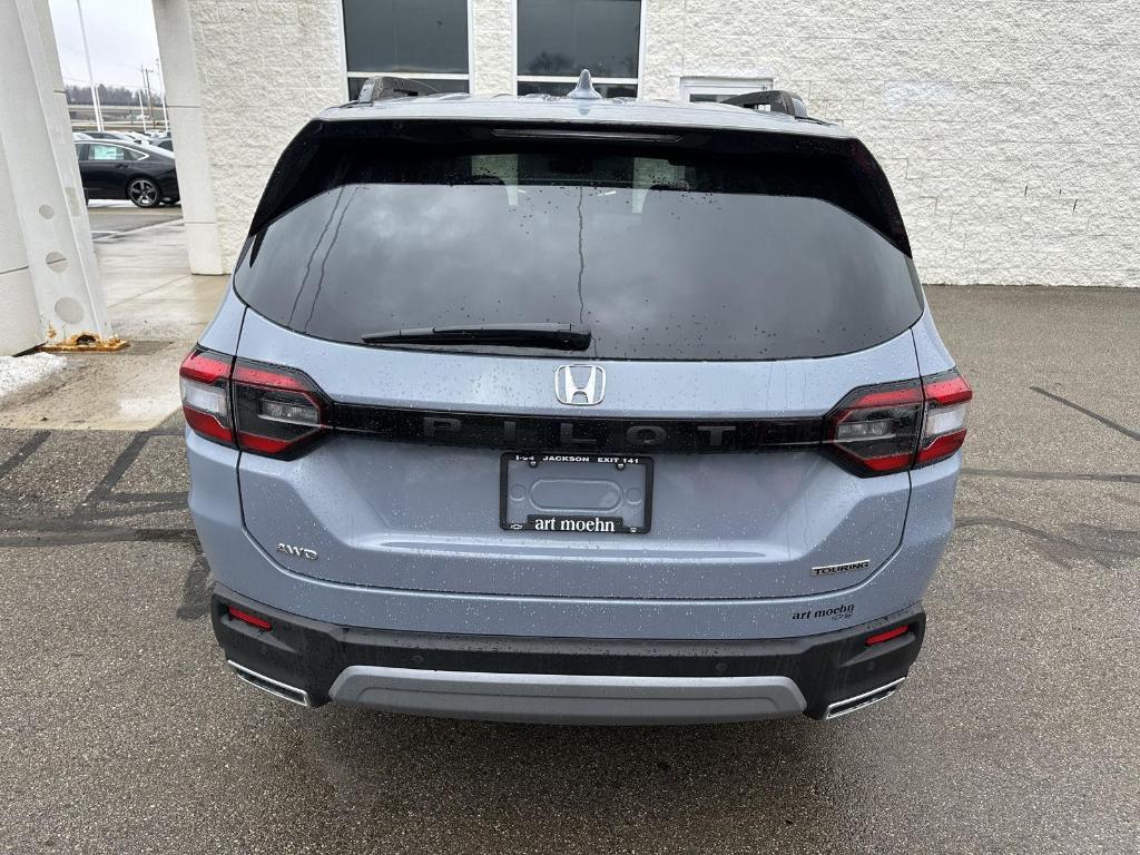 new 2025 Honda Pilot car, priced at $52,000