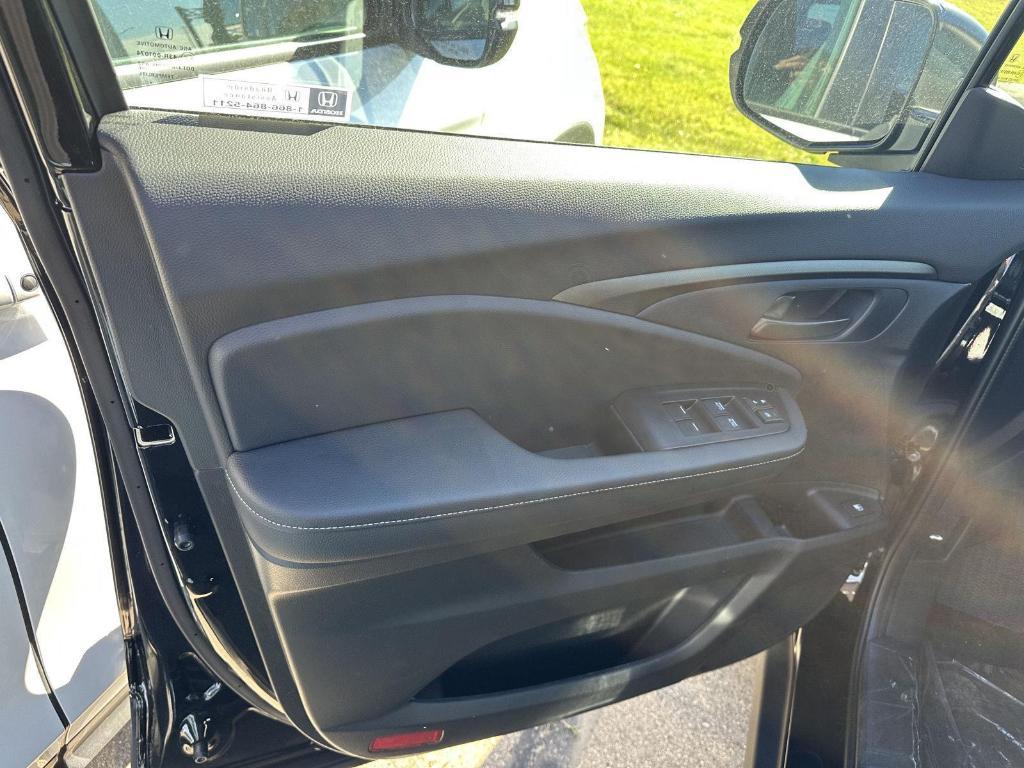 new 2026 Honda Ridgeline car, priced at $40,500