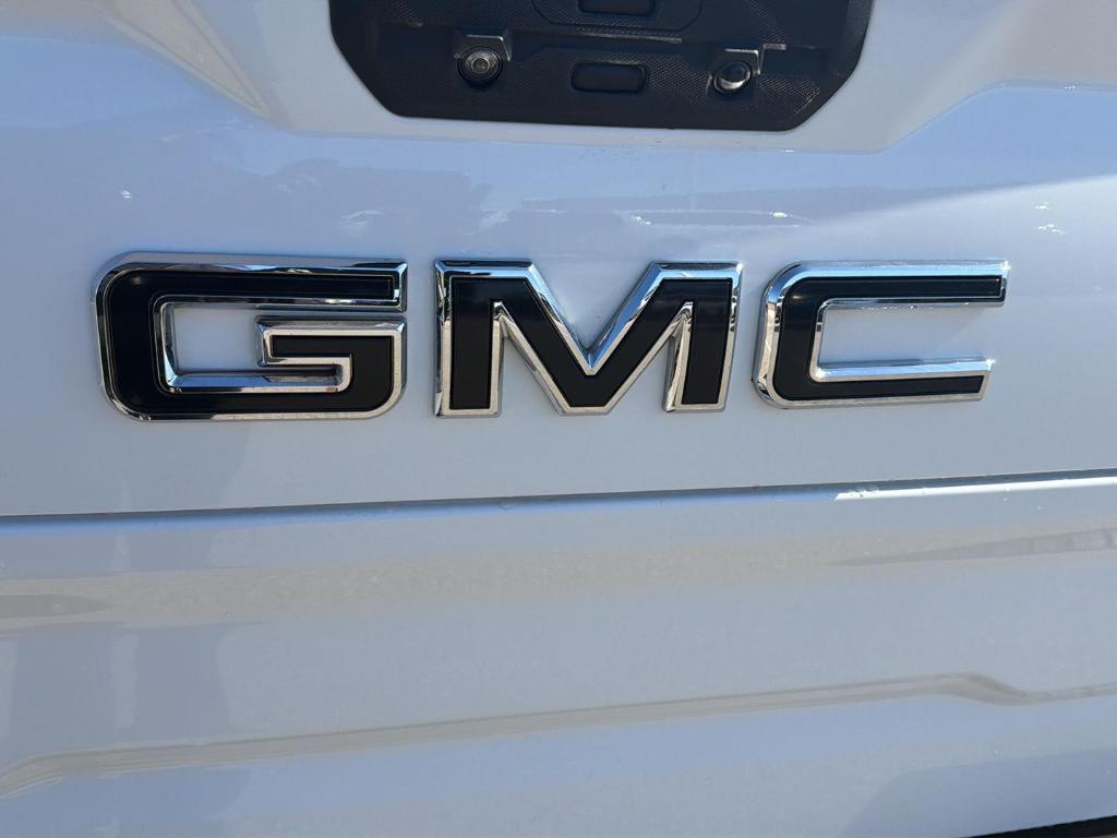 used 2021 GMC Sierra 1500 car, priced at $32,715