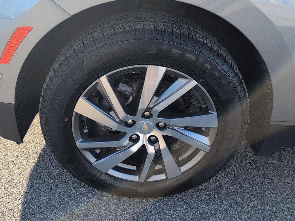 used 2023 Chevrolet Equinox car, priced at $23,989