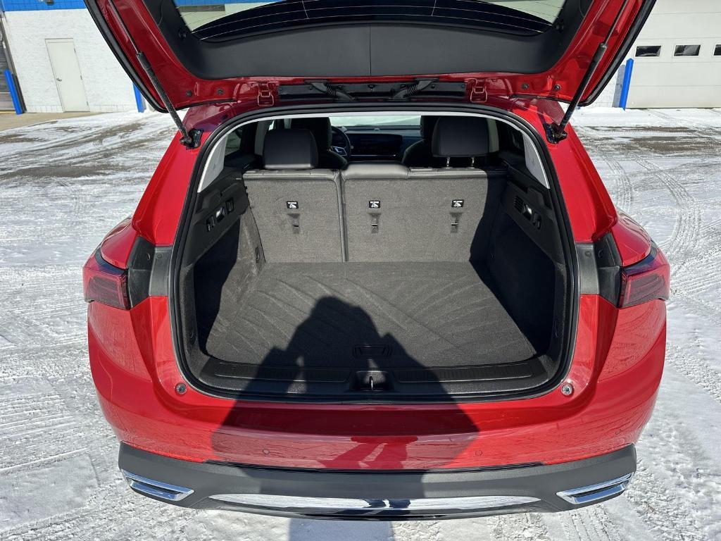 used 2025 Buick Envision car, priced at $27,905