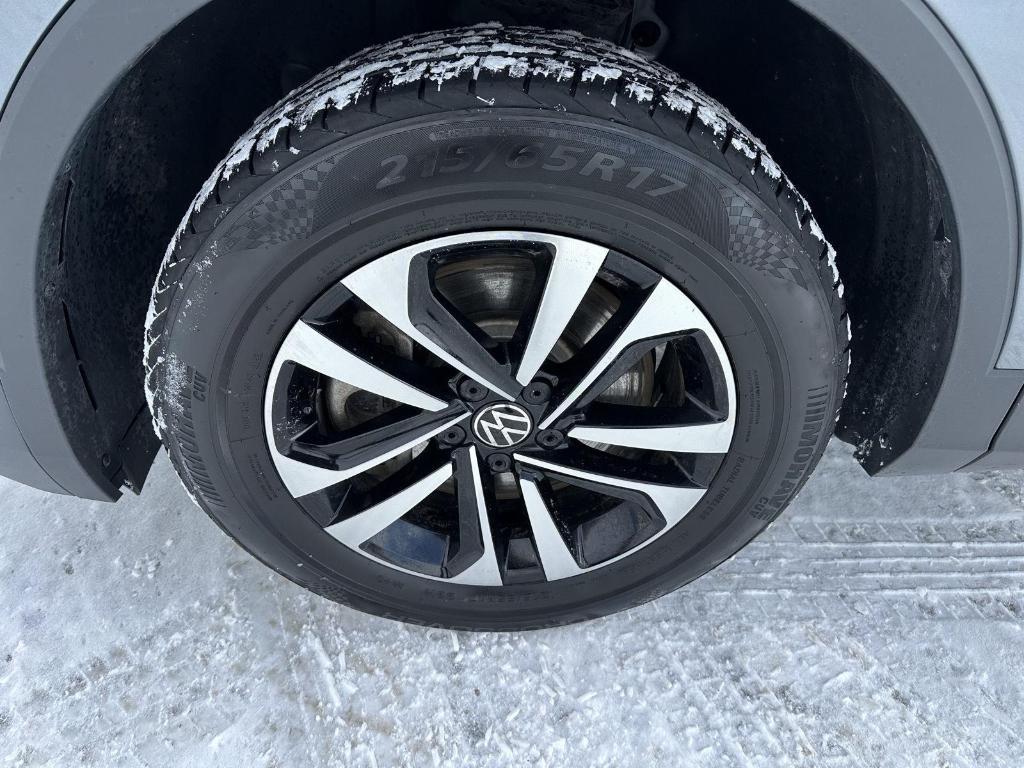 used 2024 Volkswagen Tiguan car, priced at $18,717