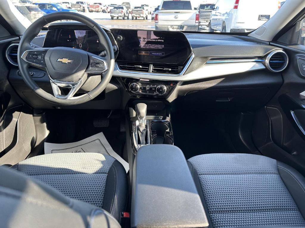 used 2025 Chevrolet Trax car, priced at $20,887