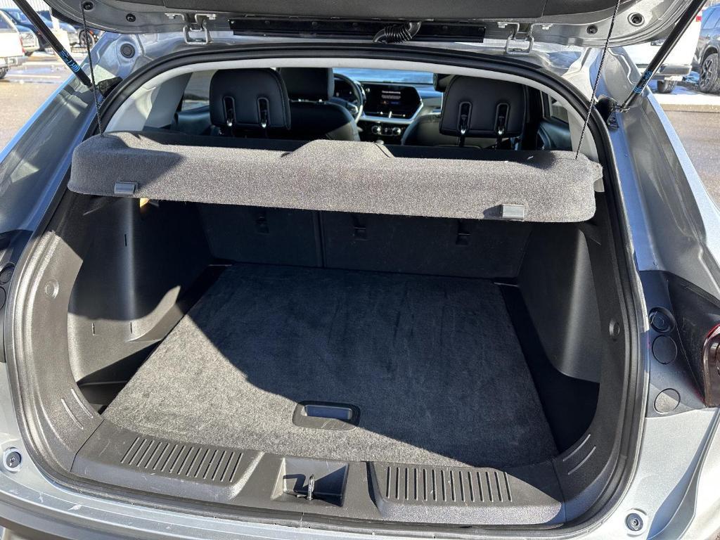 used 2025 Chevrolet Trax car, priced at $20,887