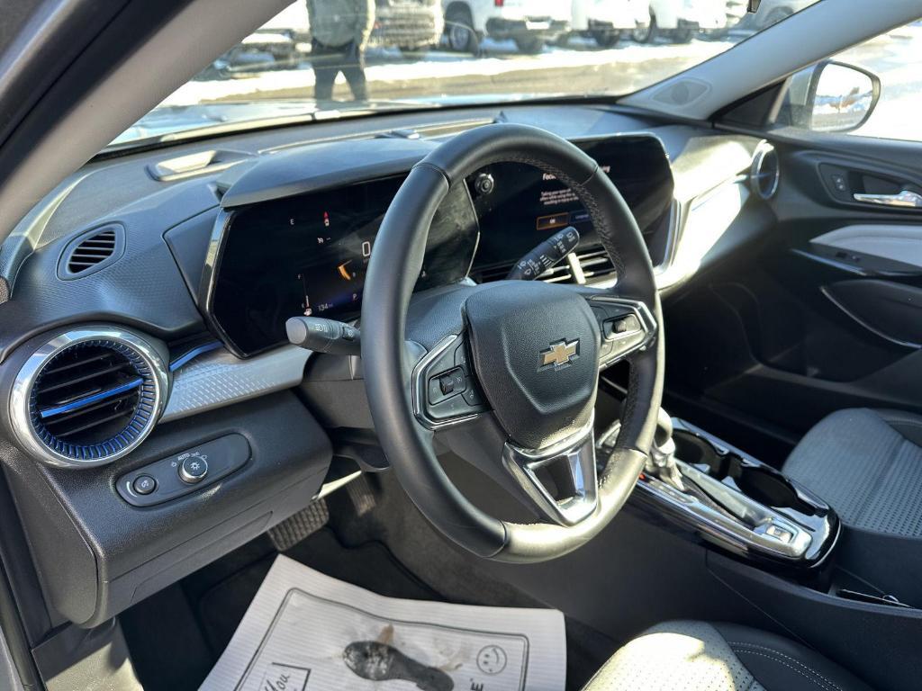 used 2025 Chevrolet Trax car, priced at $20,887