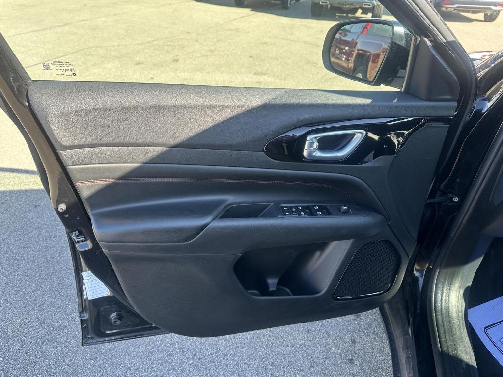 used 2025 Jeep Compass car, priced at $25,875